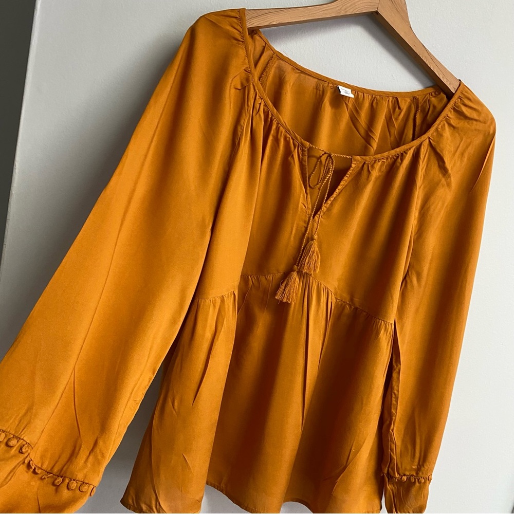 OLD NAVY TOP - XL - Picture 4 of 10